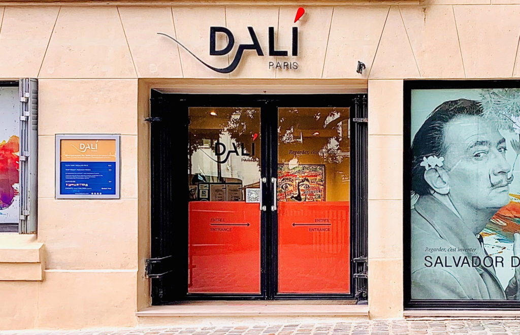 Panneau d'affichage Dali Paris